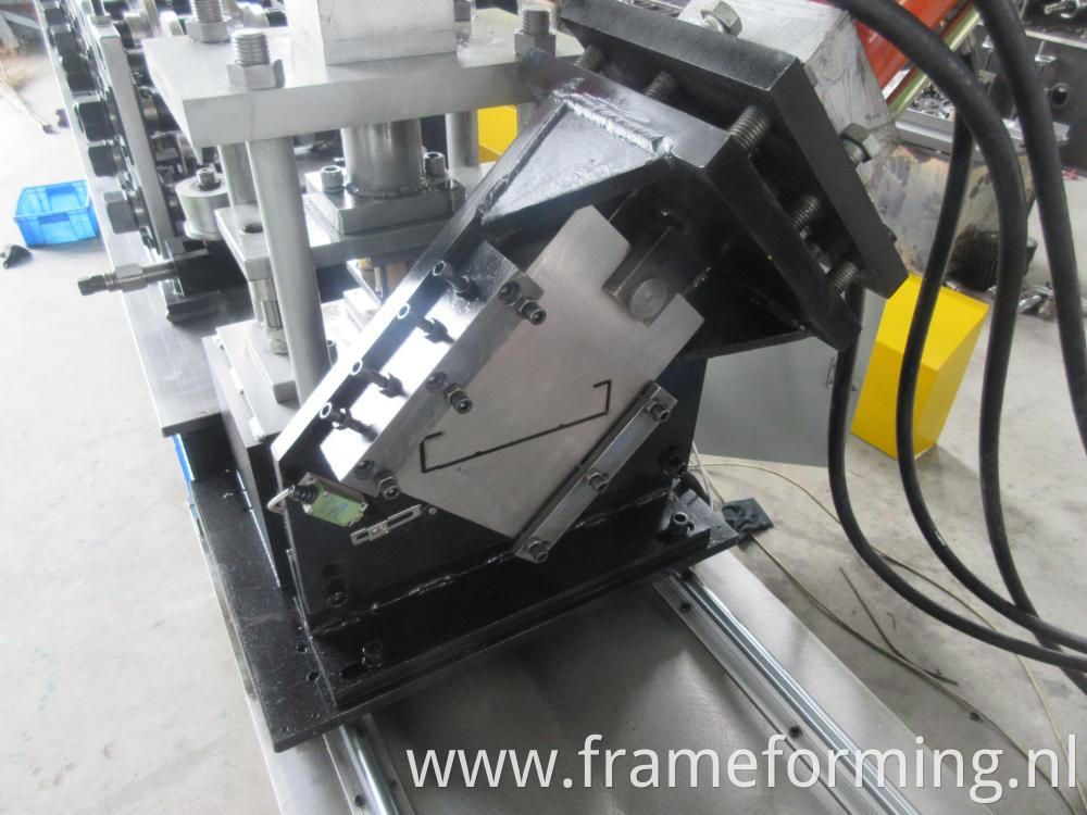 New Arrival Light Steel Rolling Machine For Metal Rack